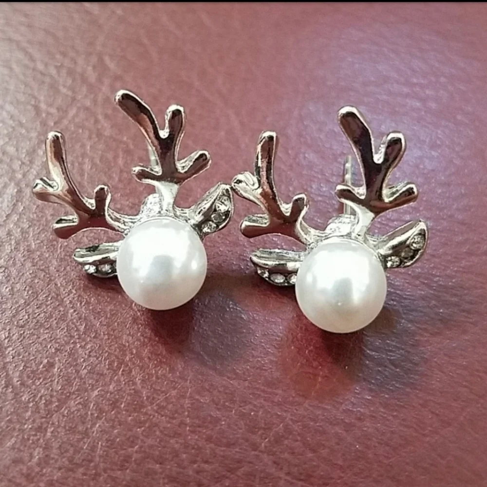 N/A faux pearl